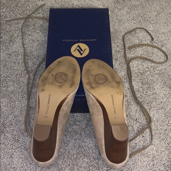 Tan wedges with tie up ankle - Picture 4 of 4